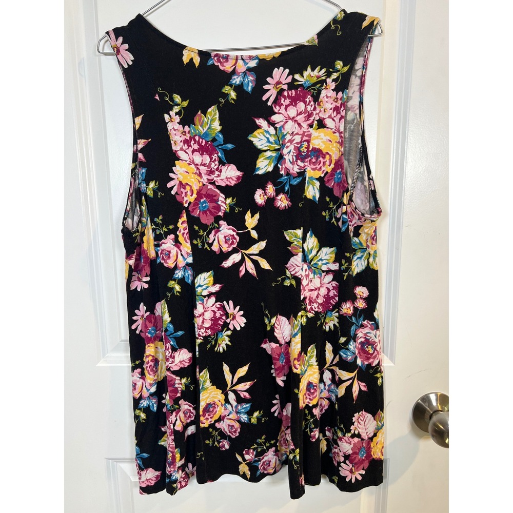 Torrid Womens Tank Top Super Soft Floral Sleeveless Size 2 - Picture 3 of 5